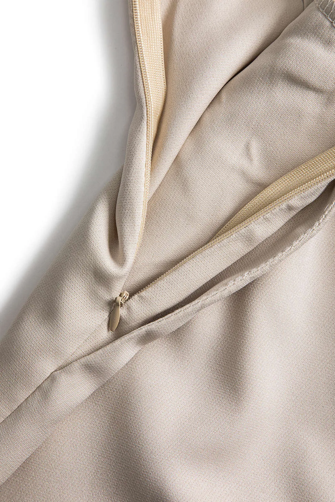 Solid ruffle lynlås en skulder ærmeløs jumpsuit sold by Micas product image thumbnail 5