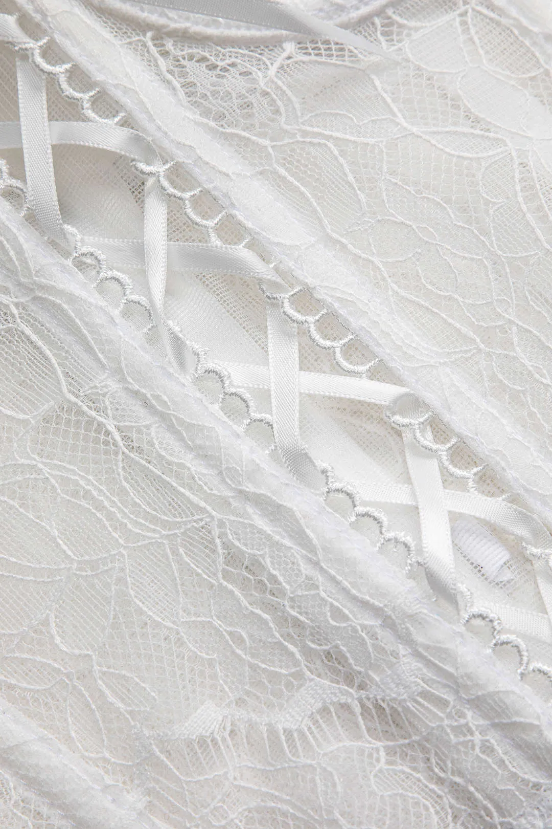 Lace Cut Out Patchwork Backless Zipper Slip Cami Top sold by Micas product image thumbnail 3