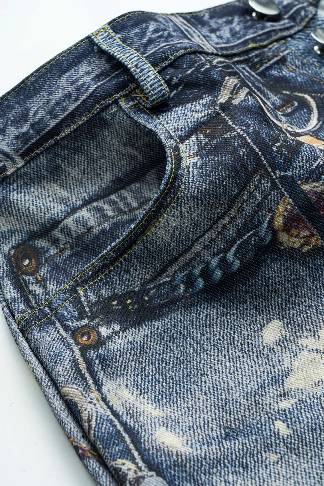 Plus størrelse abstrakt akvarelprint knap lomme bukser sold by Micas product image thumbnail 4