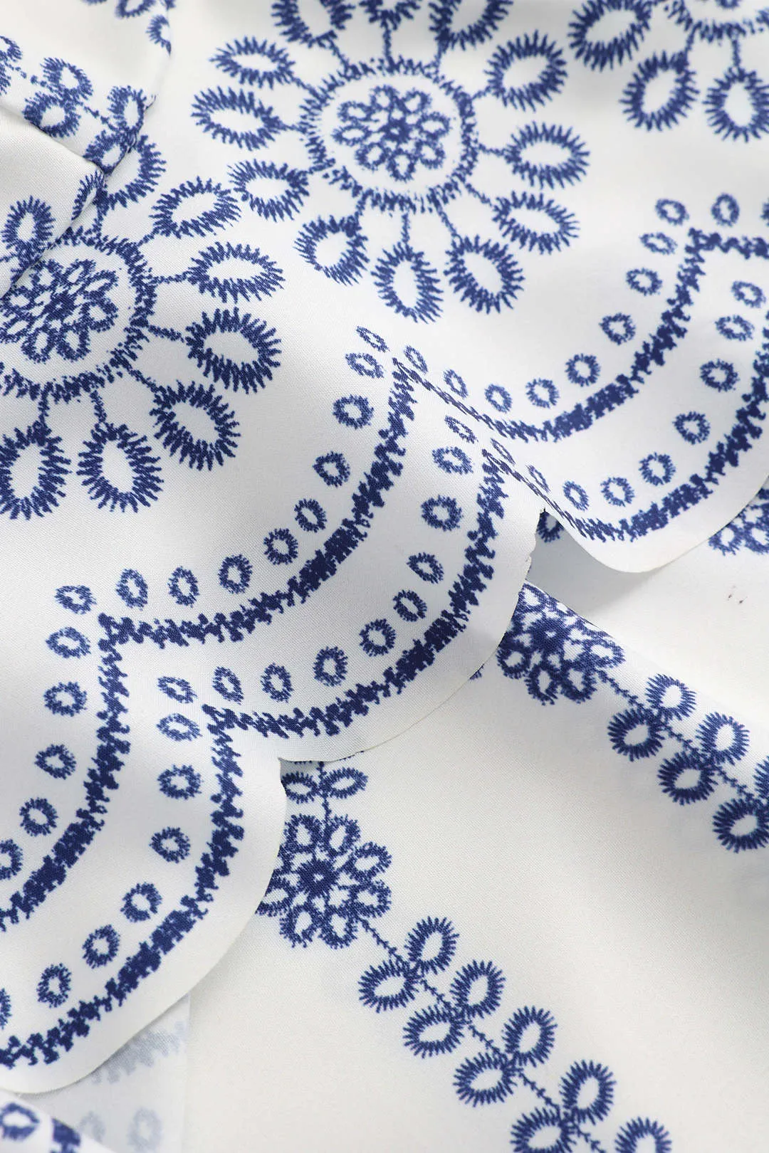 Blomstermønster binder tilbage tilbage til cami -top og dækker sæt sold by Micas product image thumbnail 5