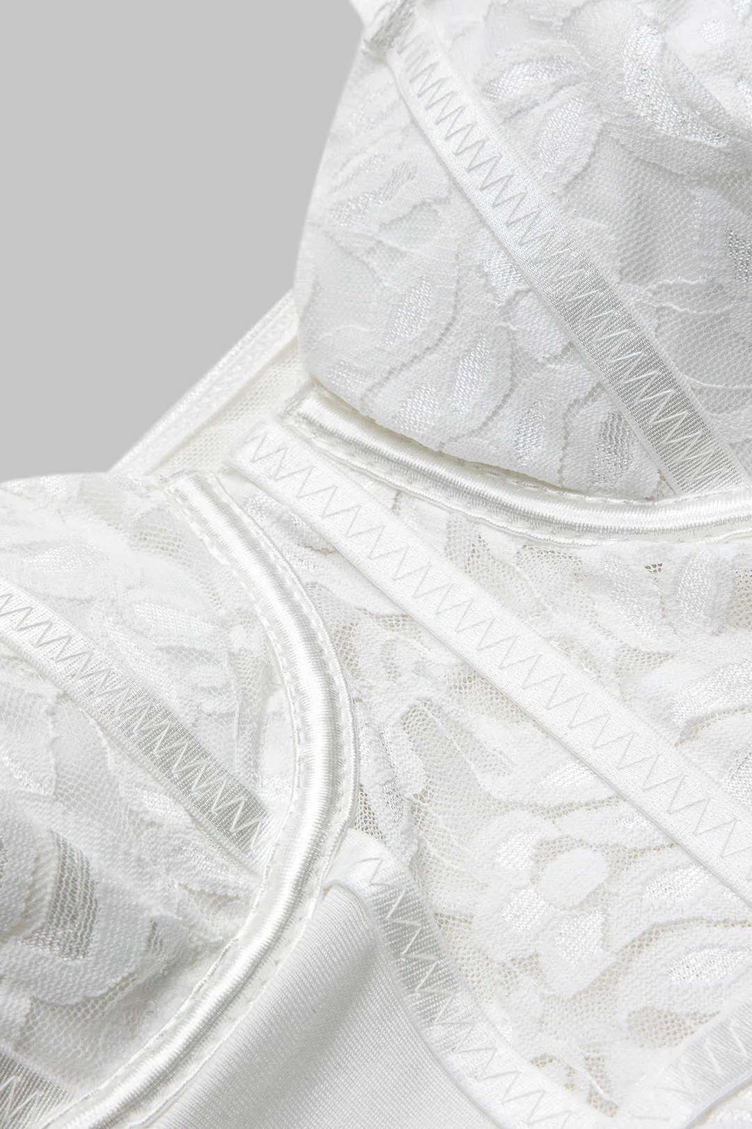 Mesh blonder broderi bustier korset slip lingerie bodysuit sold by Micas product image thumbnail 3