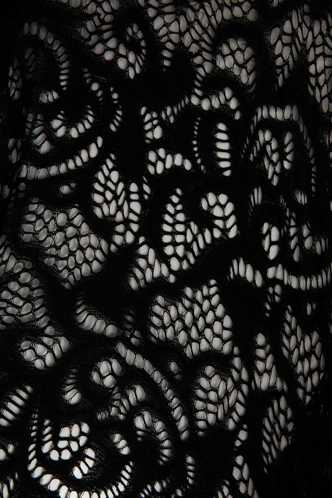 Blonder sheer v-hals ærmeløs romper sold by Micas product image thumbnail 3