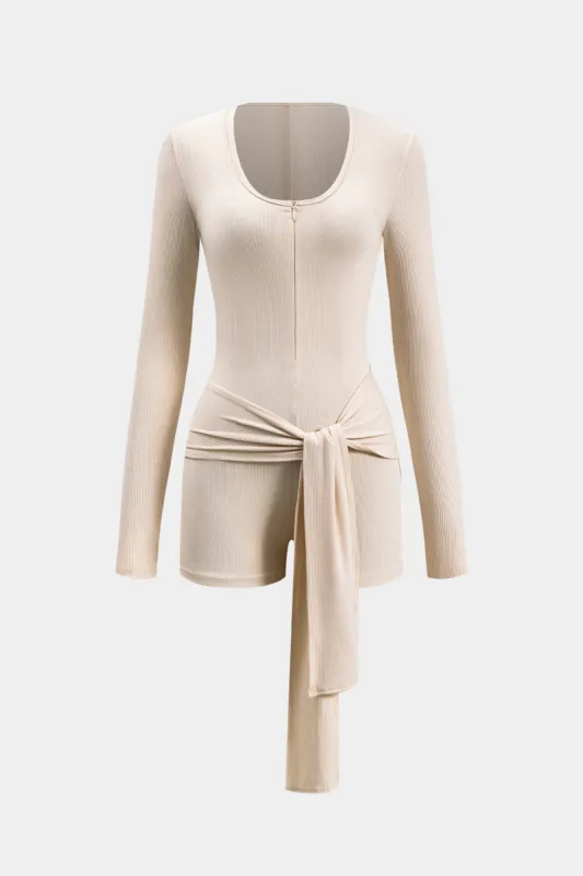 Ruched lynlås strappy langærmet romper sold by Micas