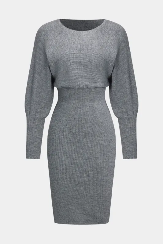 Strikket rund hals langærmet kjole sold by Micas