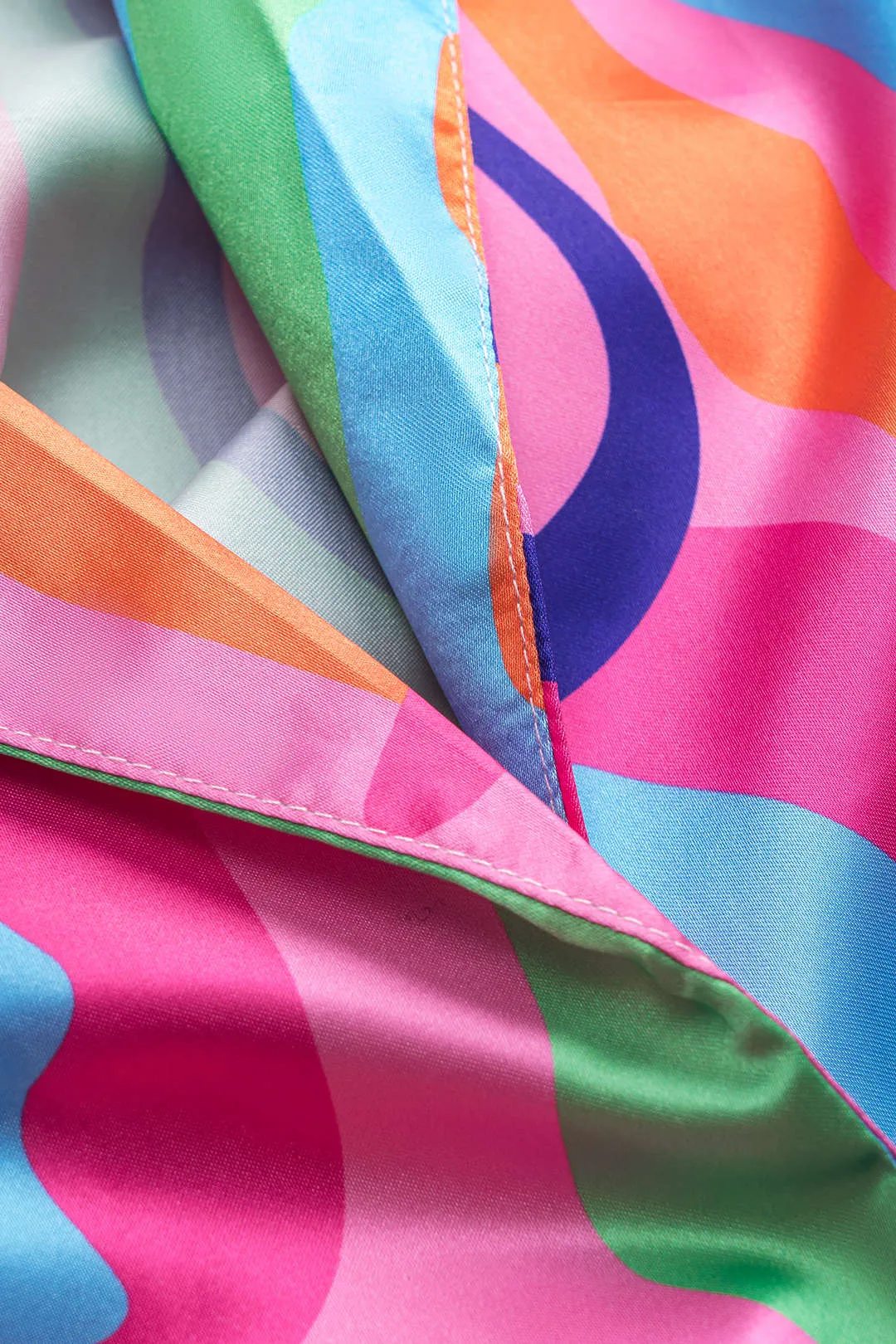 Abstract Print Ruched Button Twist Knot Langærmet mini kjole sold by Micas product image thumbnail 3