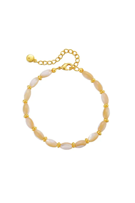 Uregelmæssig perlearmbånd sold by Micas