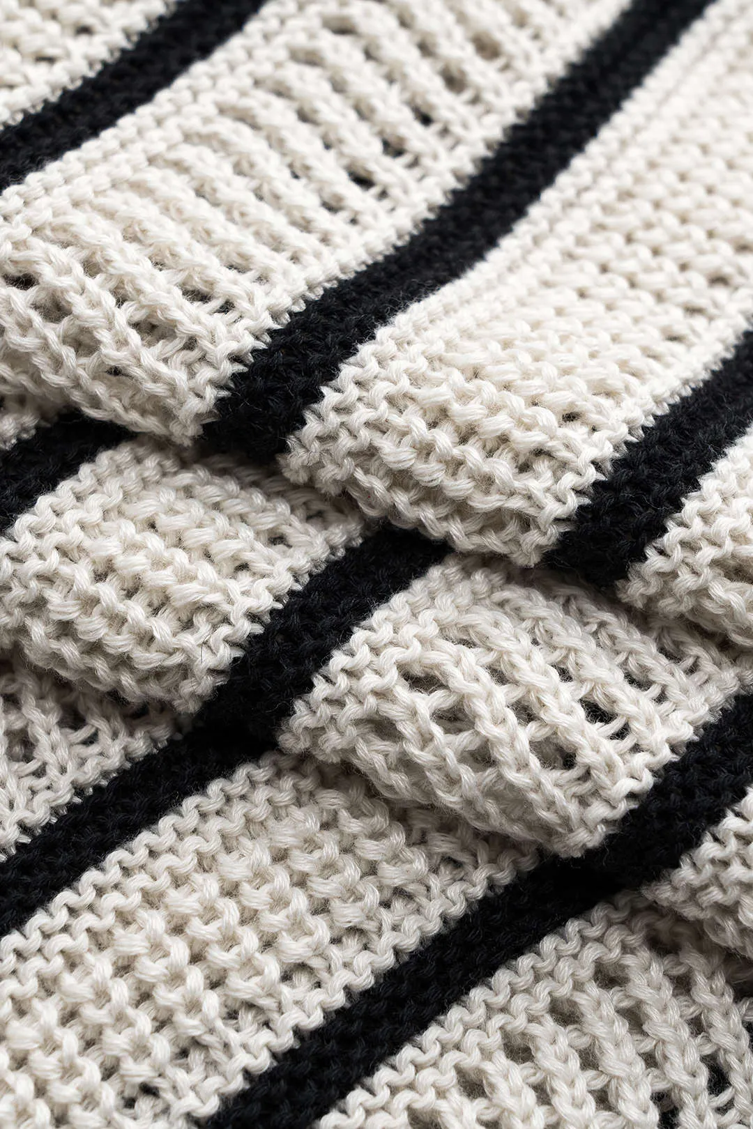 Knit Contrast Stripe Button Vest sold by Micas product image thumbnail 5