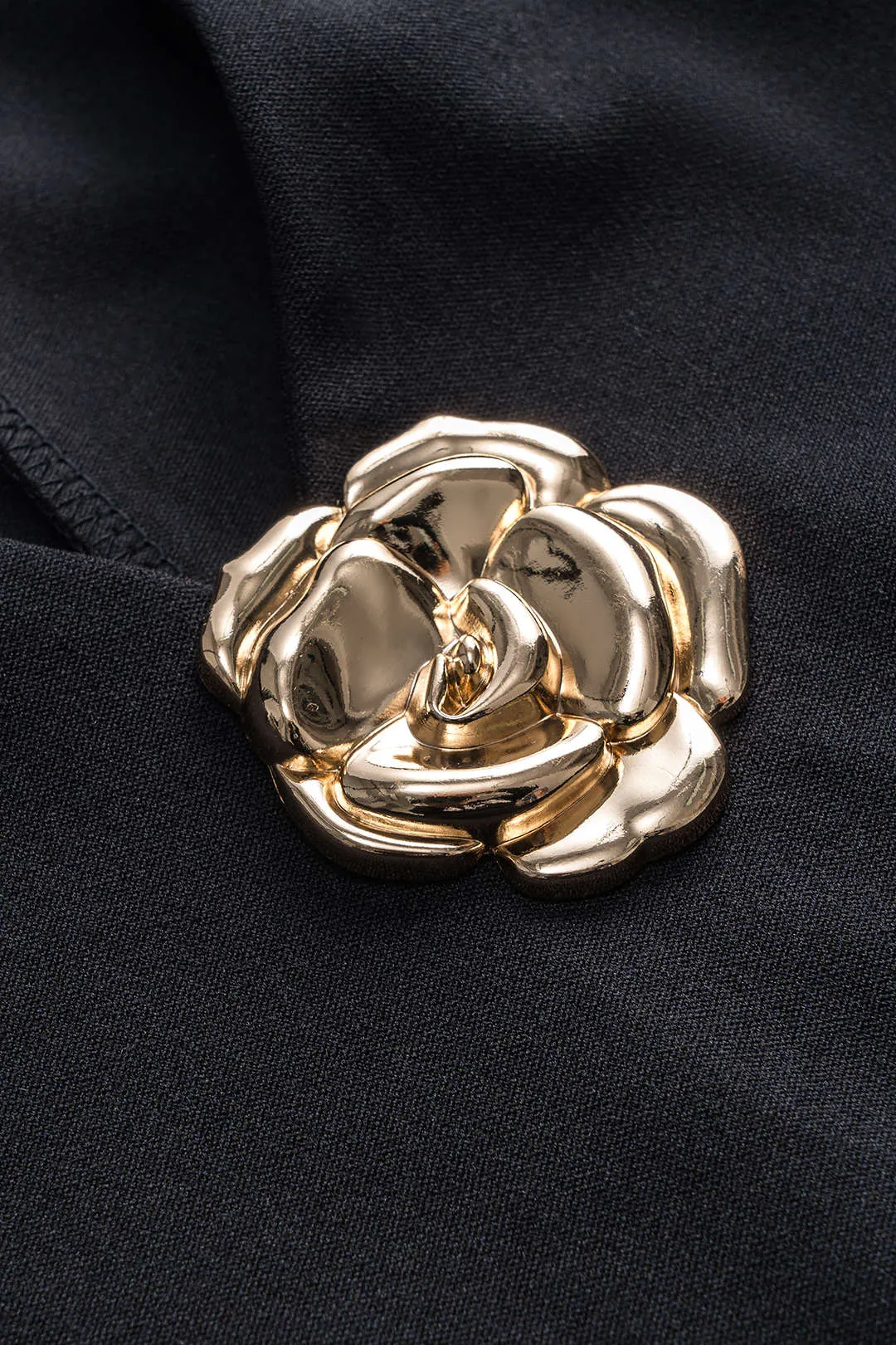 Metallisk V-hals ærmeløs maxi-kjole sold by Micas product image thumbnail 3