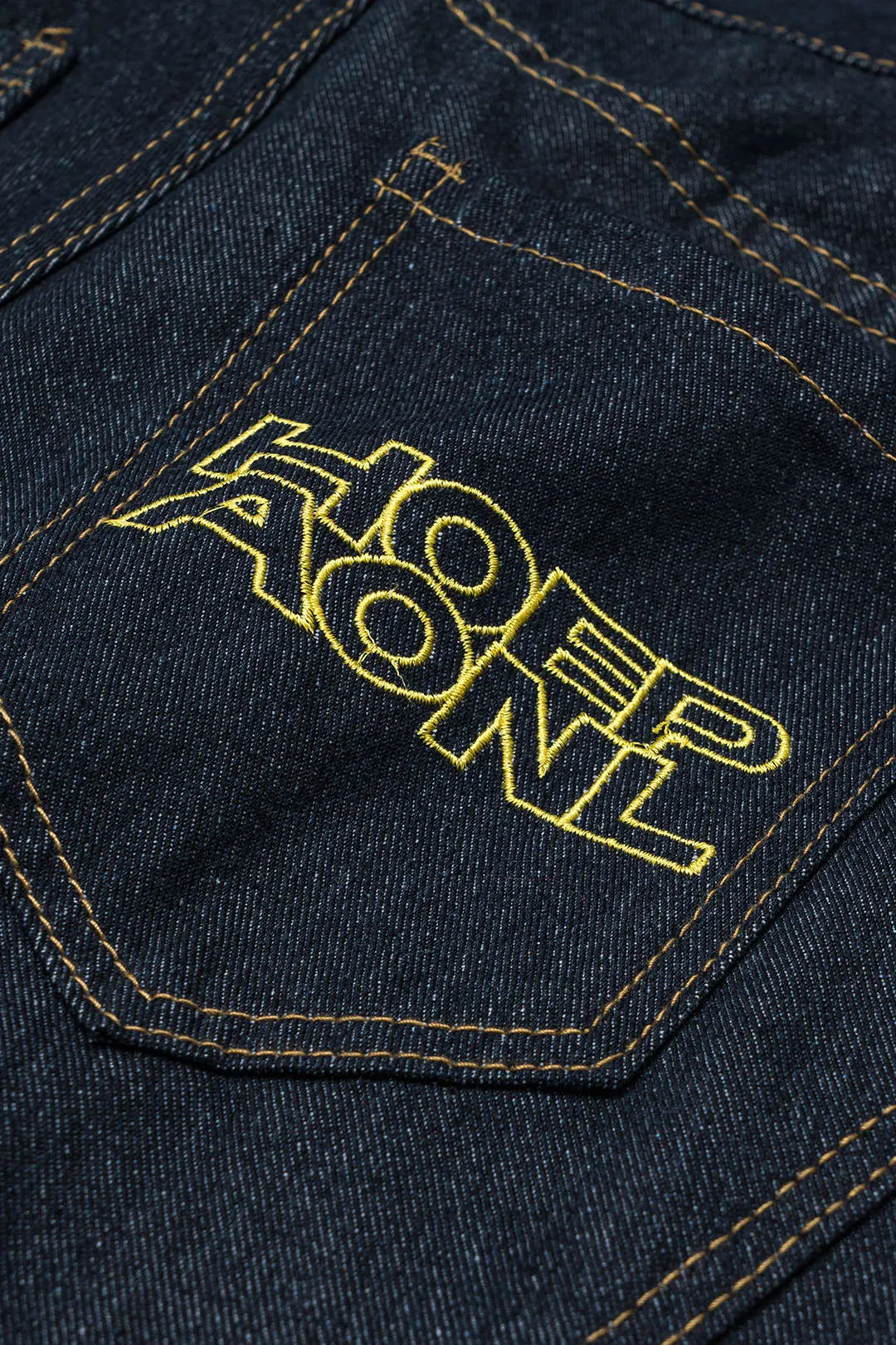 Brev broderi denim syning knap lomme bred ben tønde jeans sold by Micas product image thumbnail 4