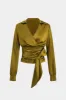 Satin ruched slips foran langærmet skjorte sold by Micas