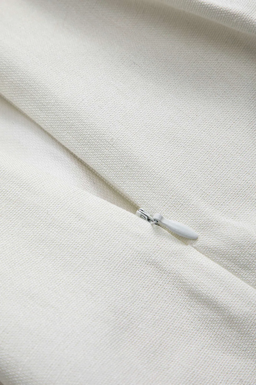 Linned ruched lynlås nederdel sold by Micas product image thumbnail 4