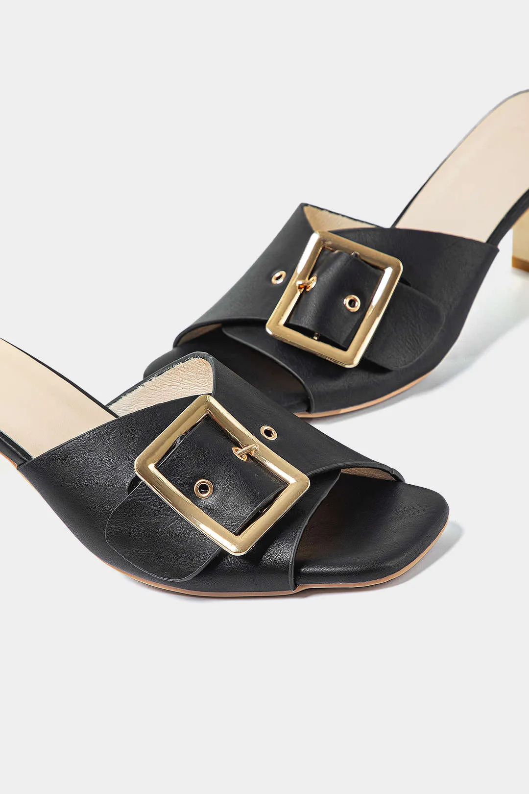 Metallisk faux læder spænde åbne tå sandaler sold by Micas product image thumbnail 3