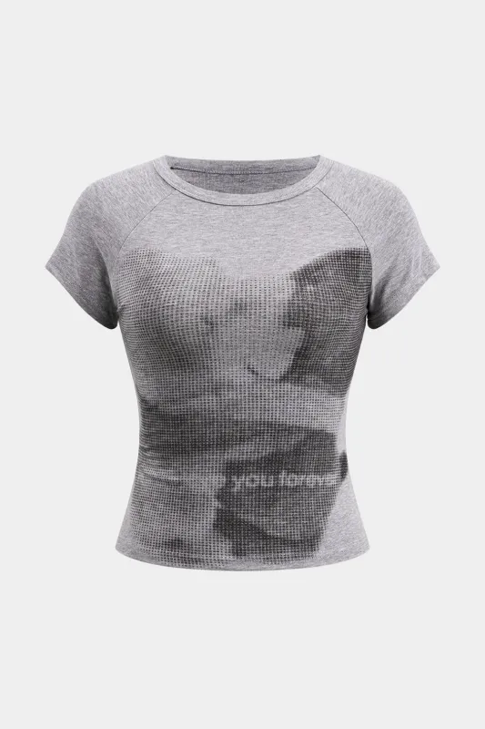 Abstrakt print kort ærme t-shirt sold by Micas