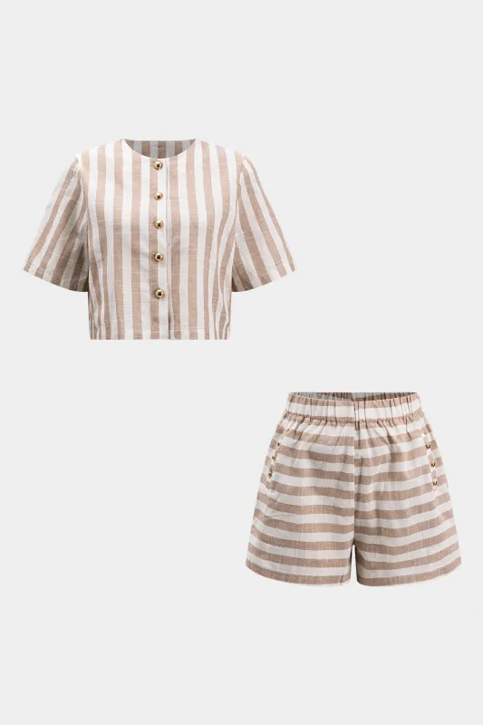 Stripe Print Metallic Short Sleeve Top og Ruched Shorts Set sold by Micas
