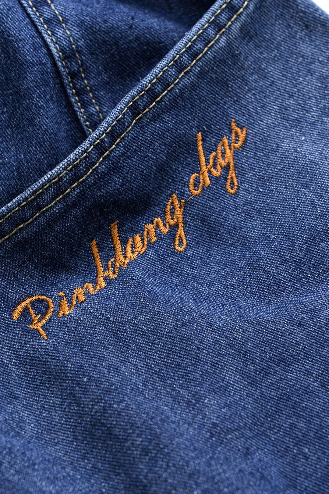 Denim broderi knap lomme brede ben tønde jeans sold by Micas product image thumbnail 4