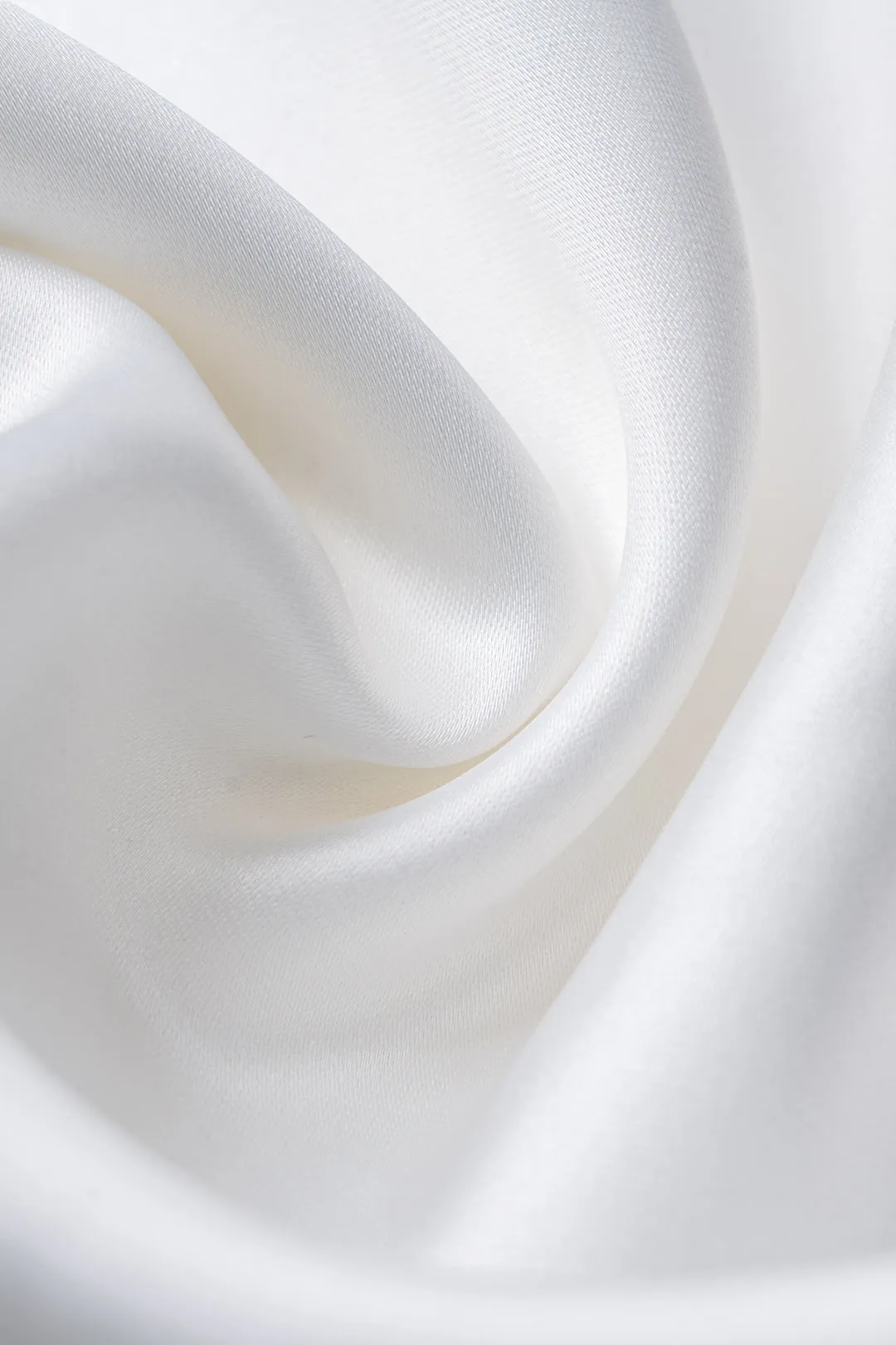 Satin lynlås spalte nederdel sold by Micas product image thumbnail 5