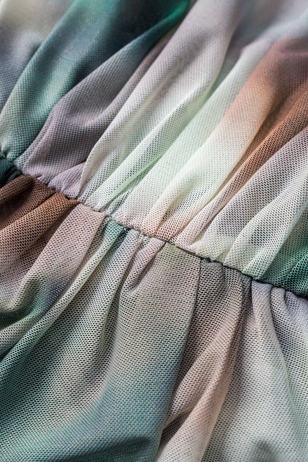 Ombre Print Mesh Ruched krydsede ærmeløs bodysuit sold by Micas product image thumbnail 3