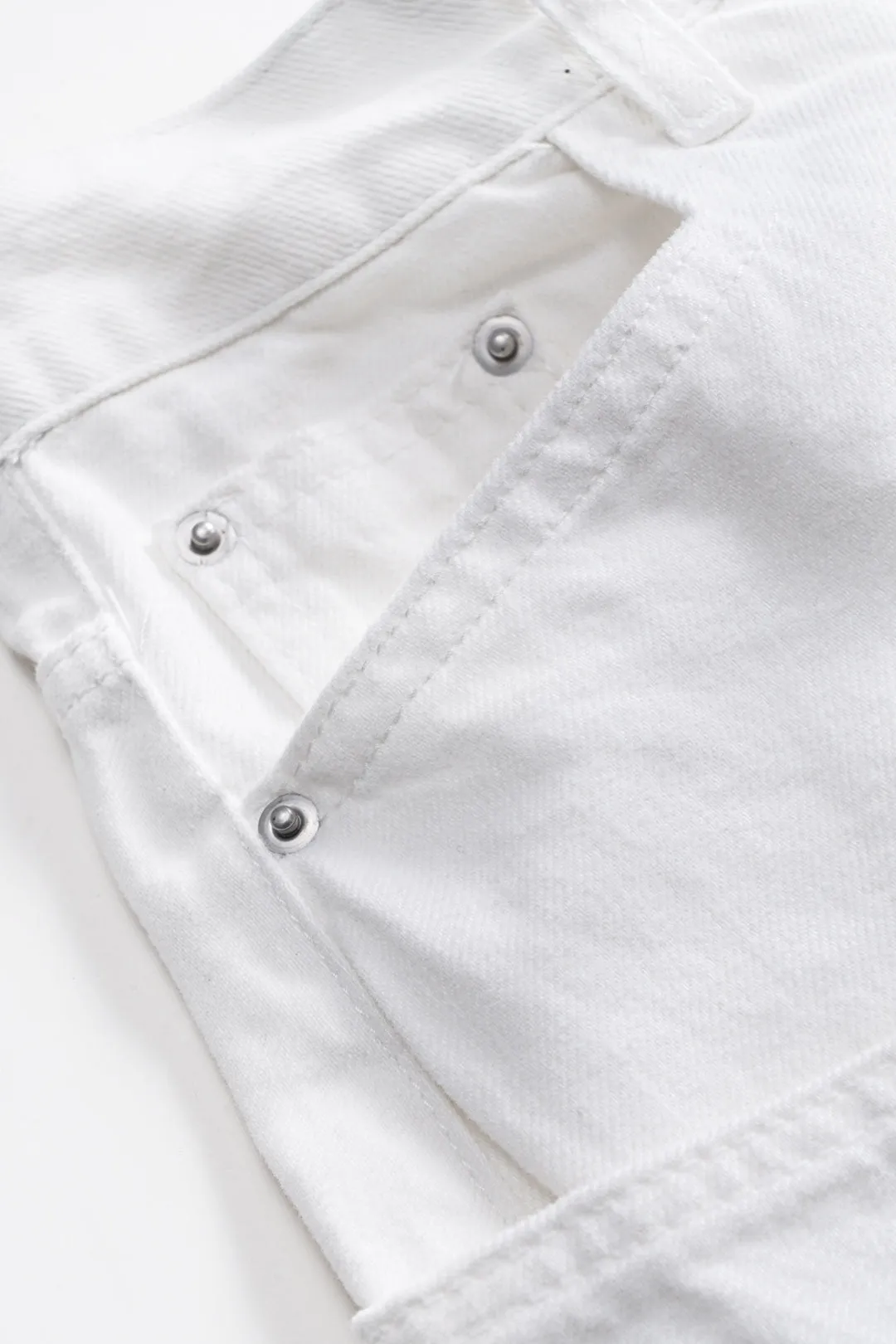 Denim knap lomme bred ben tønde jeans sold by Micas product image thumbnail 3