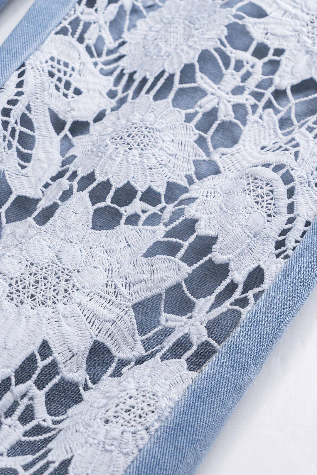 Denim broderi patchwork skåret lomme jeans sold by Micas product image thumbnail 4