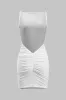Ruched rygfri ærmeløs mini kjole sold by Micas