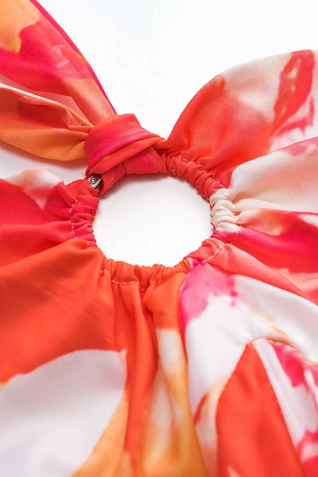 Plus størrelse blomsterprint plisseret rygfri udskåret bind bredt ben jumpsuit sold by Micas product image thumbnail 5