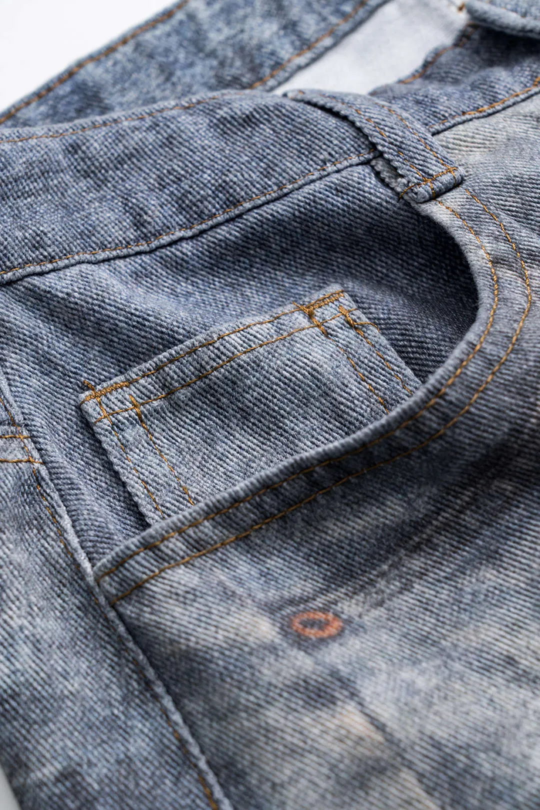 Abstrakt print denim -knap Lommevaskede jeans sold by Micas product image thumbnail 3