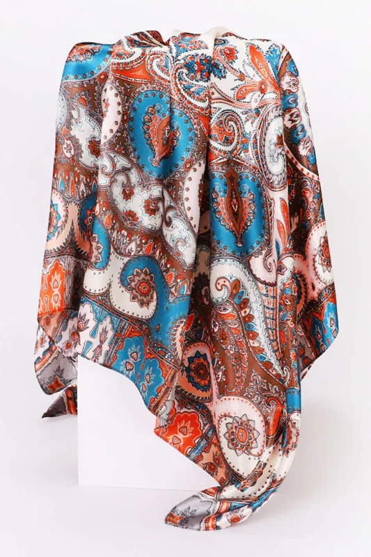 Paisley mønster firkantet tørklæde sold by Micas