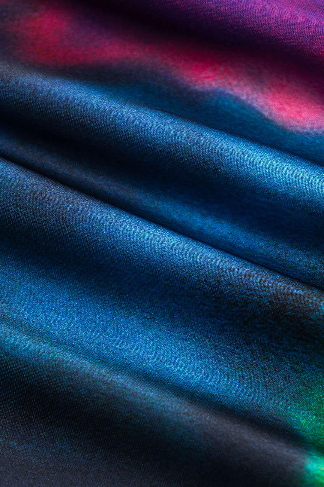 Plus størrelse ombre print satin lynlås binding cami top sold by Micas product image thumbnail 4