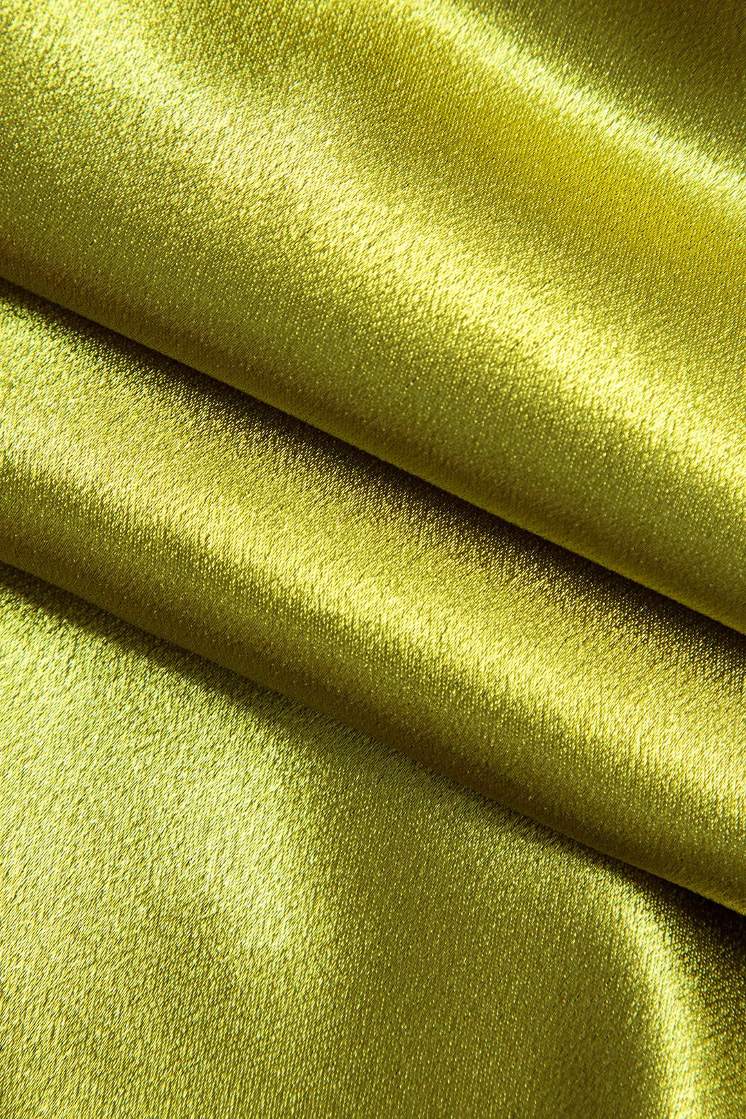 Plus størrelse satin slips foran langærmet mini kjole sold by Micas product image thumbnail 3