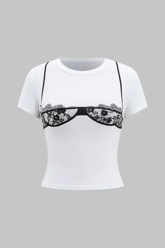Abstrakt print kortærmet t-shirt sold by Micas