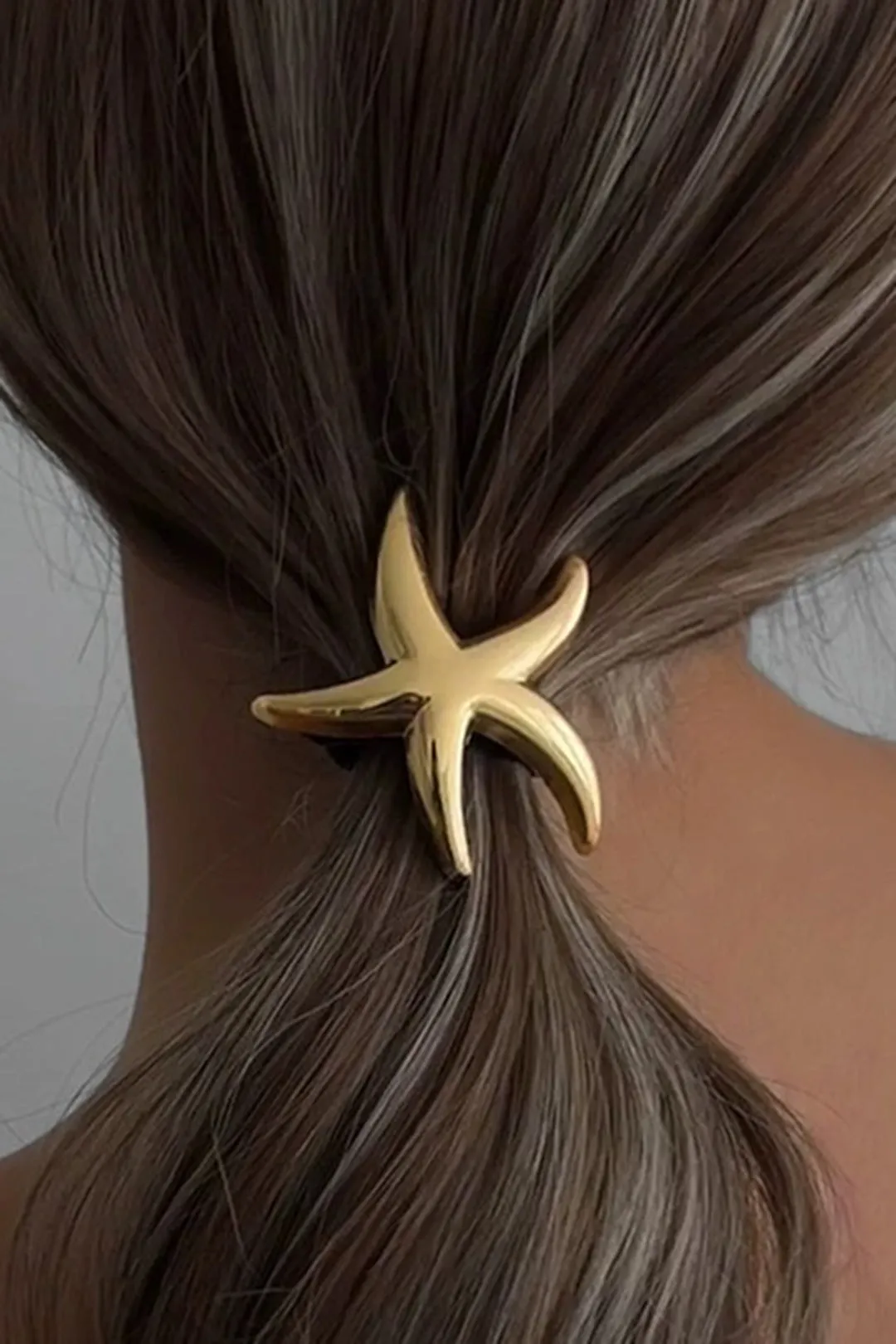 Metal Star Form hårtilbehør sold by Micas