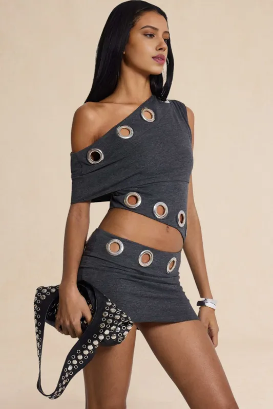 Asymmetrisk udskåret ringetop og nederdel sæt sold by Micas