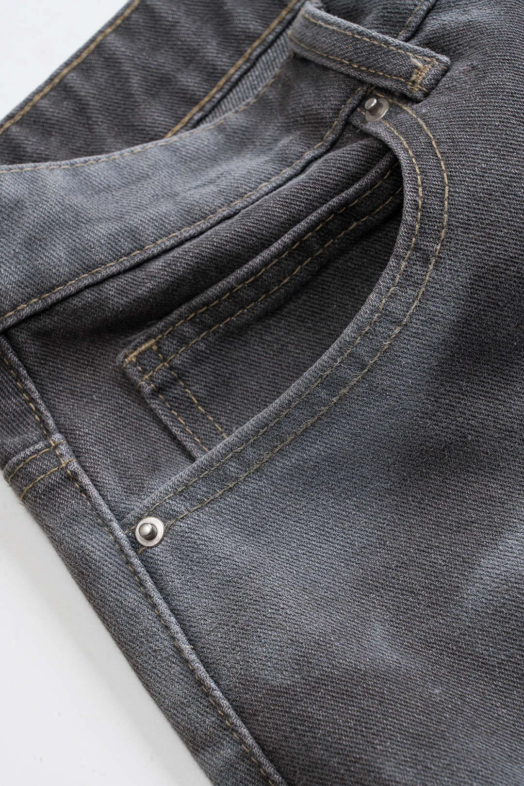 Abstrakt print denim tønde jeans sold by Micas product image thumbnail 3