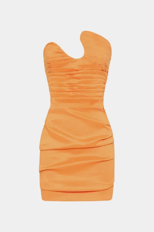 Asymmetrisk ærmeløs ruched mini kjole made by Micas