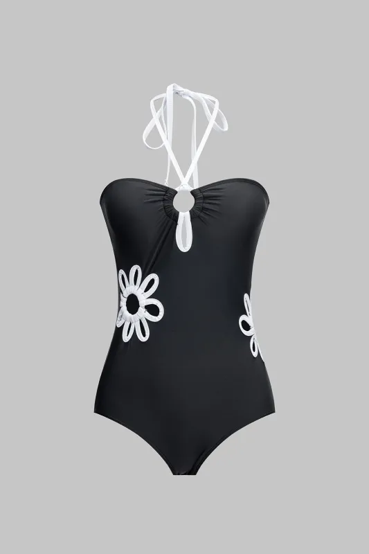 Kontrastbindsknude skåret badedragt i ét stykke sold by Micas