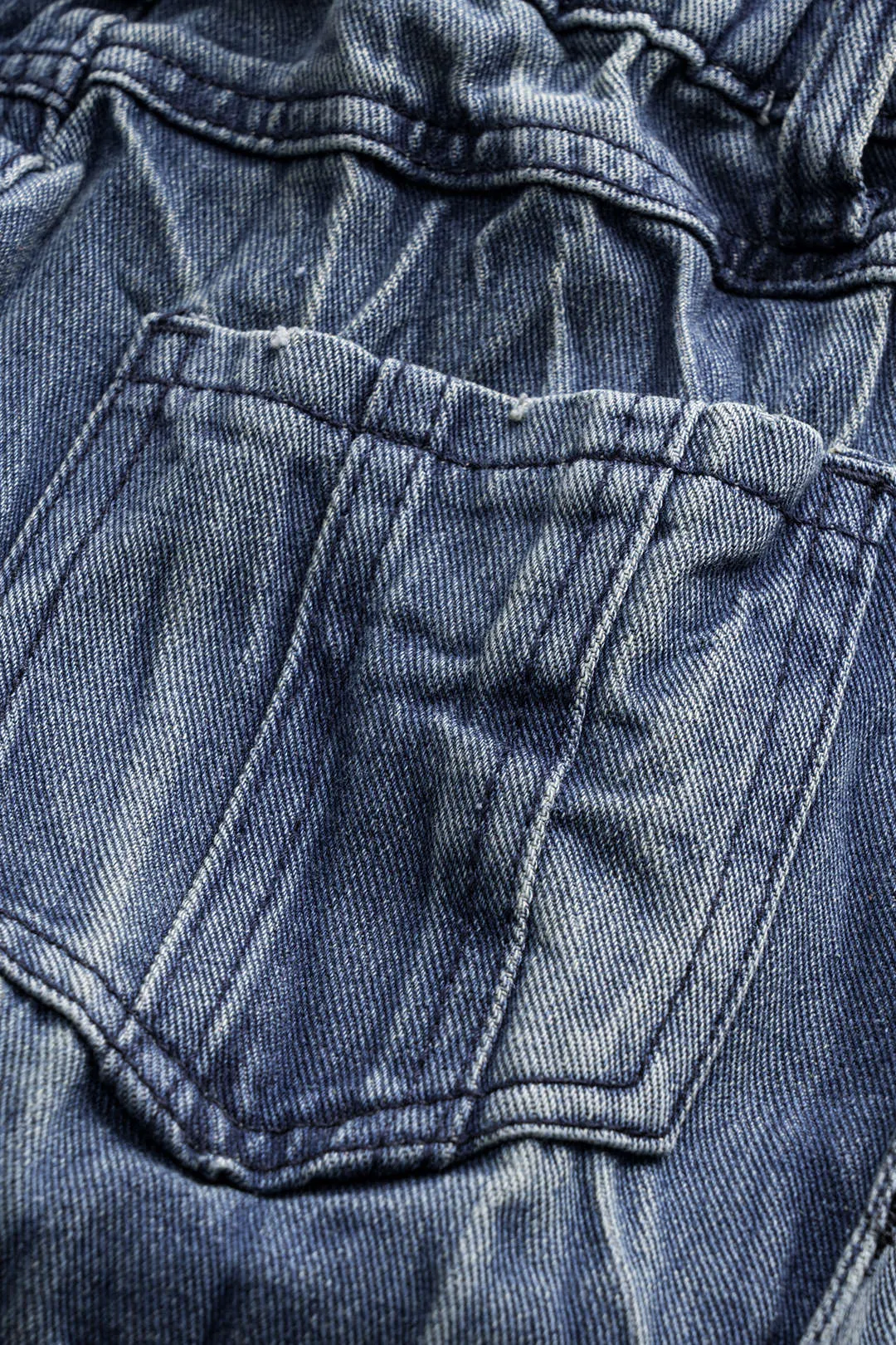 Denim brede ben ruched jeans sold by Micas product image thumbnail 4