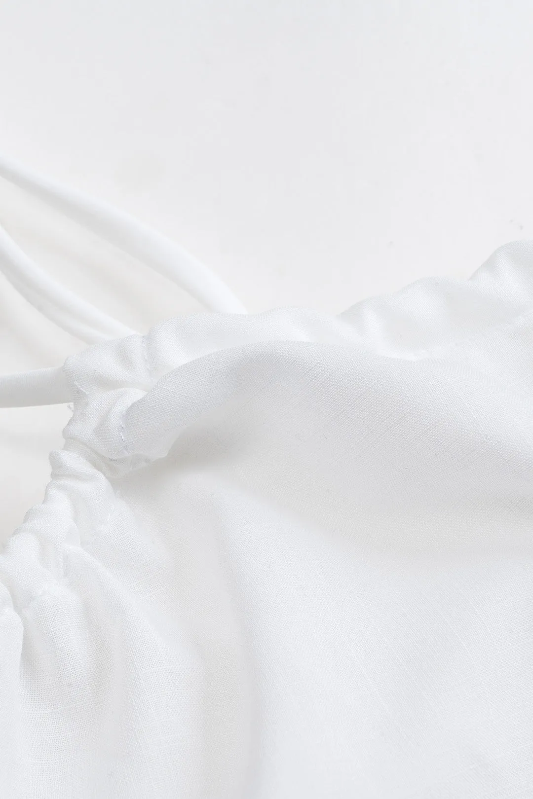 Krydsede brede benbukser sold by Micas product image thumbnail 4