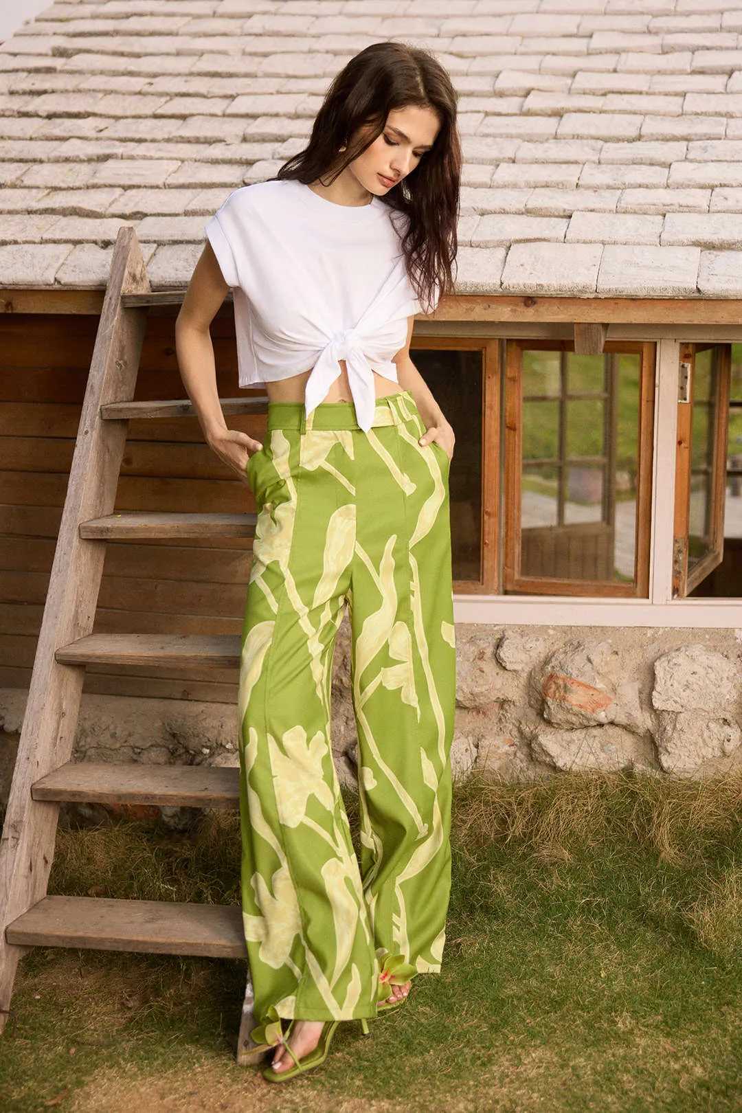 Blomstermønster Høj talje Brede benbukser sold by Micas product image thumbnail 4