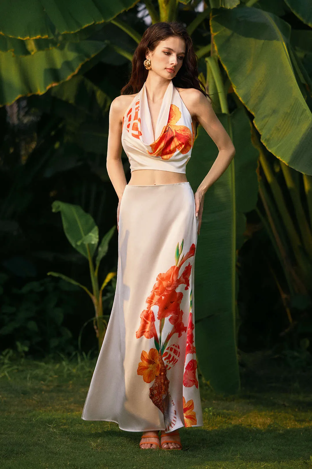 Satin blomster mønster lynlås nederdel sold by Micas product image thumbnail 5