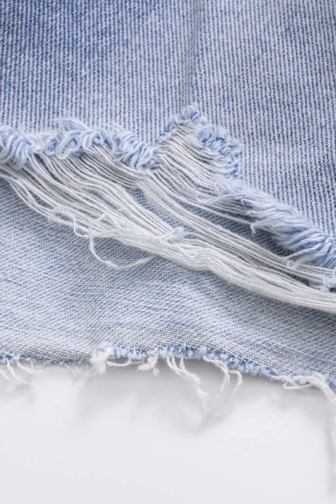 Denim revet med høje talje brede benshorts sold by Micas product image thumbnail 5