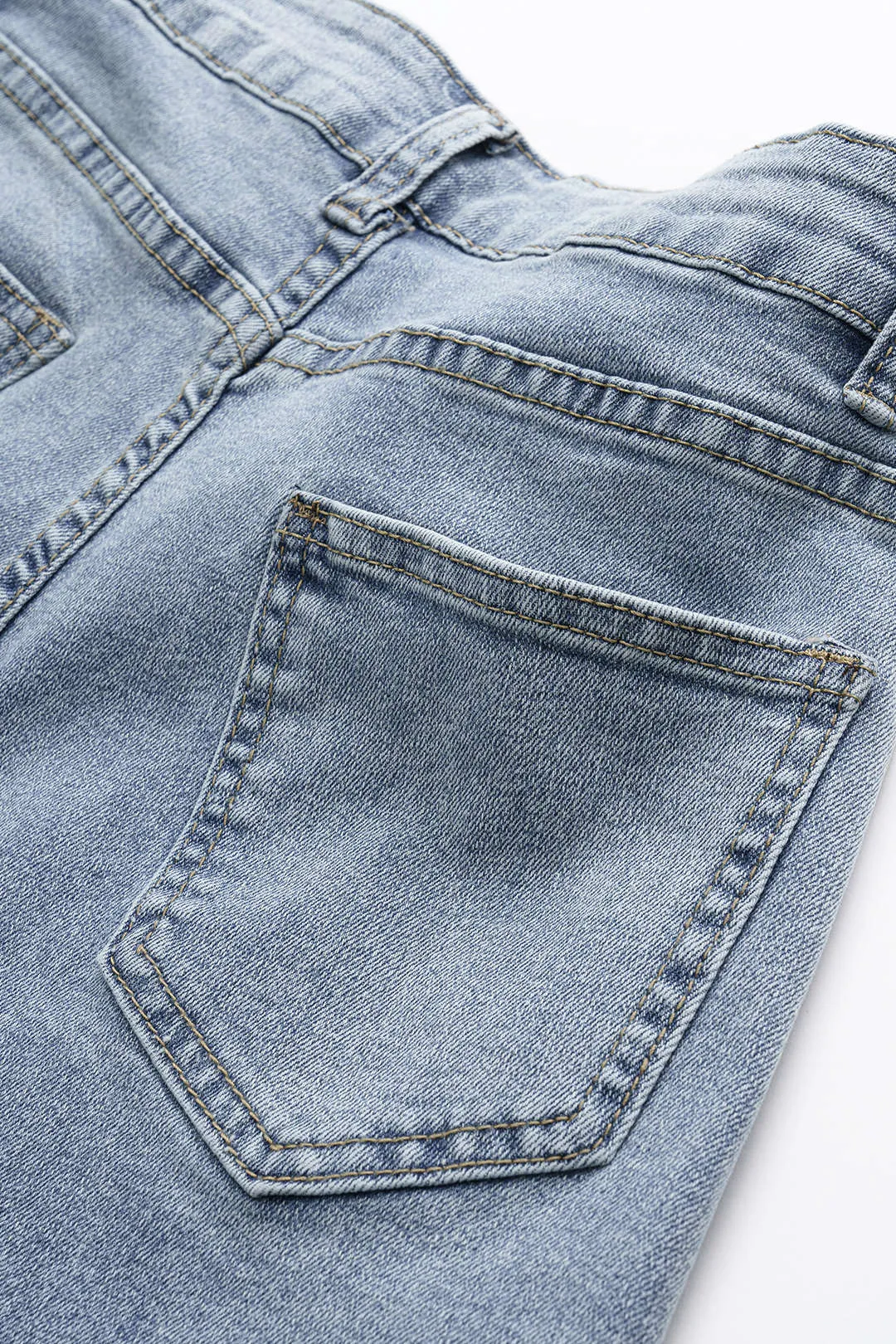 Denim hjerte mønster rhinestone flossede shorts sold by Micas product image thumbnail 4