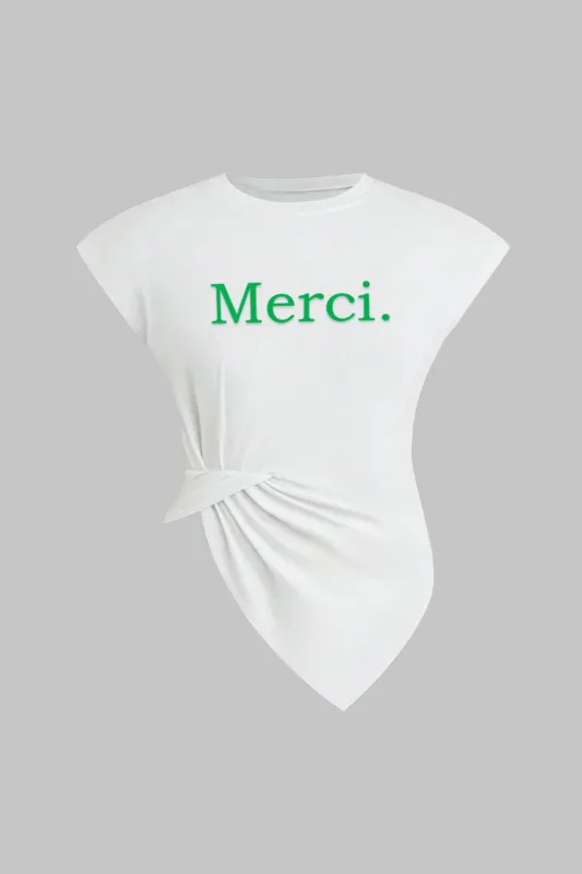 Plus størrelse bogstav print twist knude kortærmet t-shirt sold by Micas