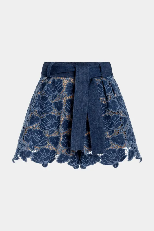 Blomstermønsterbind front hul ud shorts sold by Micas