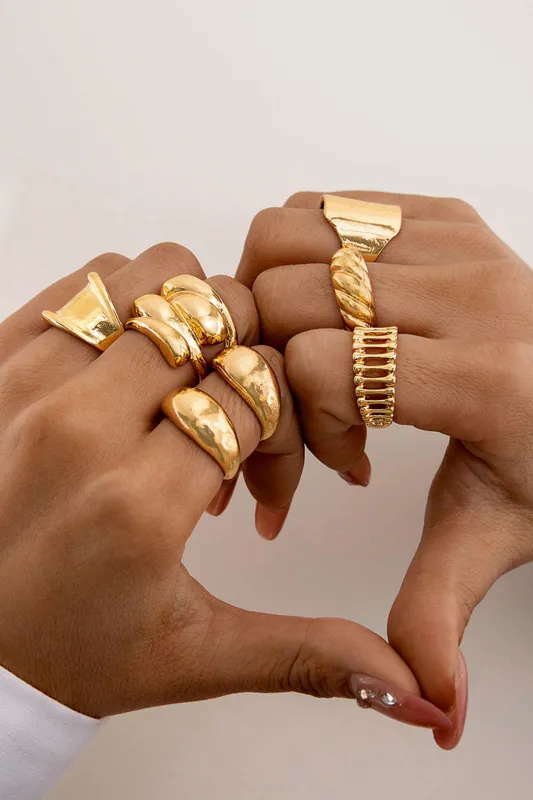 Legering uregelmæssig ringsæt sold by Micas