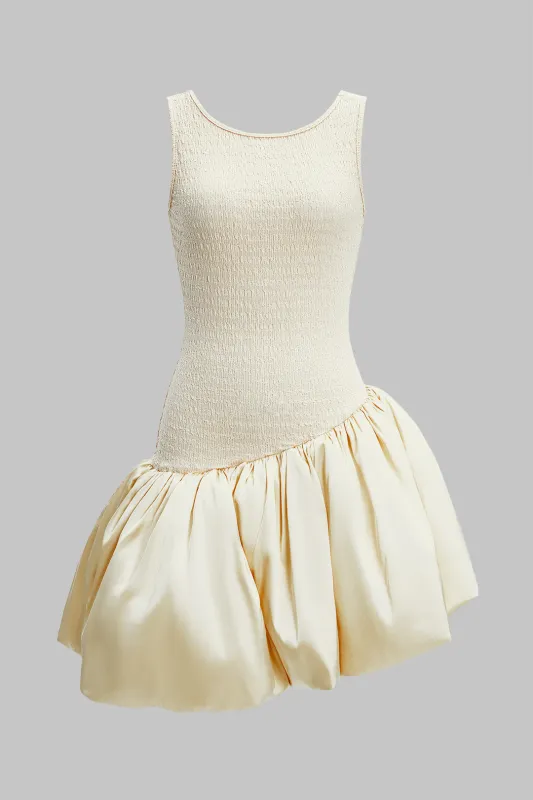 Satin asymmetrisk ruched ærmeløs mini kjole sold by Micas