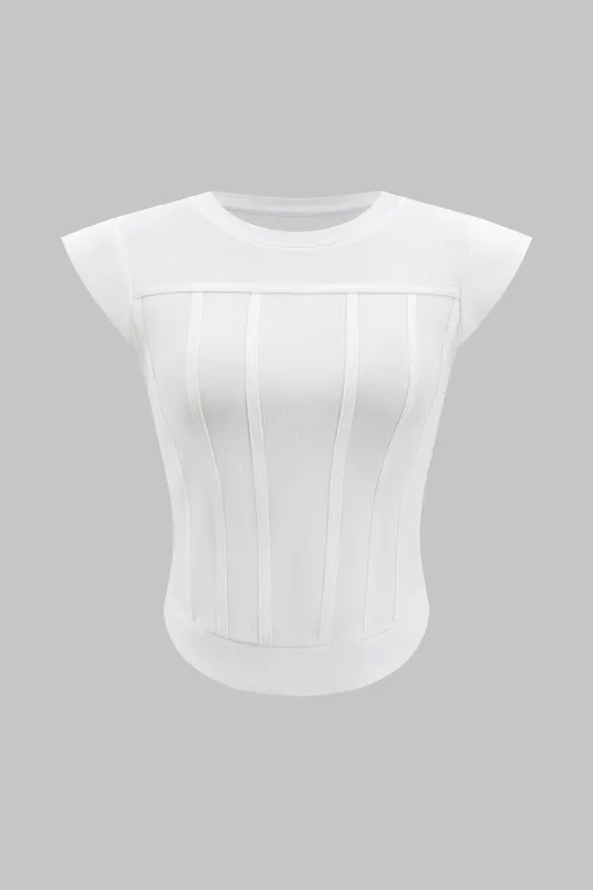 Skulderpude kortærmet t-shirt sold by Micas