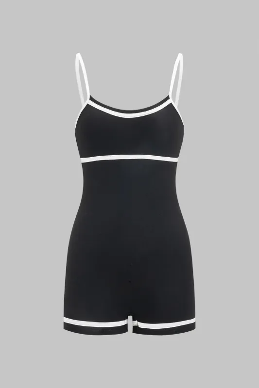 Kontrastbindende ærmeløs romper sold by Micas