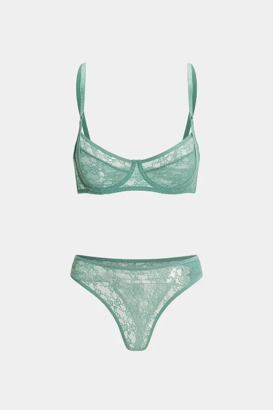 Blonder todelt lingeri sold by Micas