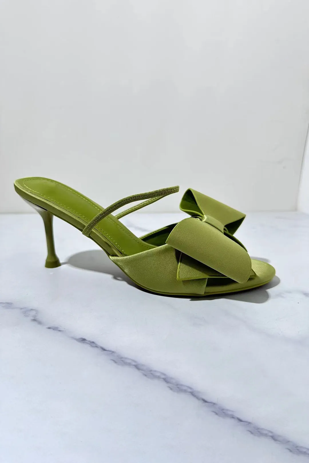 Faux læder sommerfugl pegede hæle sold by Micas product image thumbnail 3