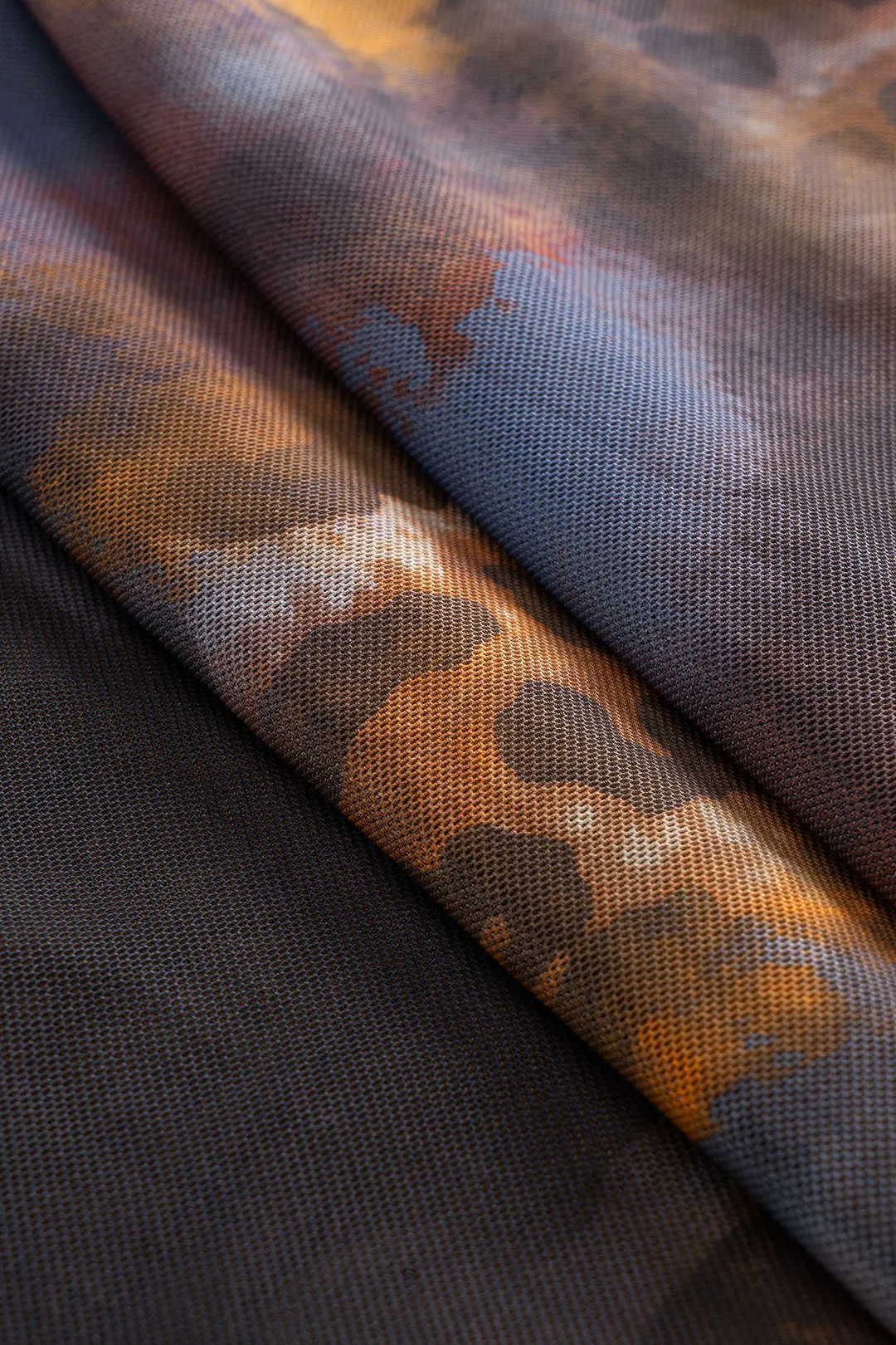 Mesh Tie Dye Print Metallic Decor Beaded V-Neck Halter Rygfri Skåret ærmeløs maxi-kjole sold by Micas product image thumbnail 5